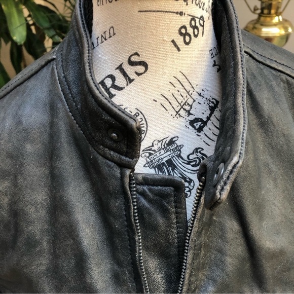 Distressed leather jacket - Picture 7 of 7